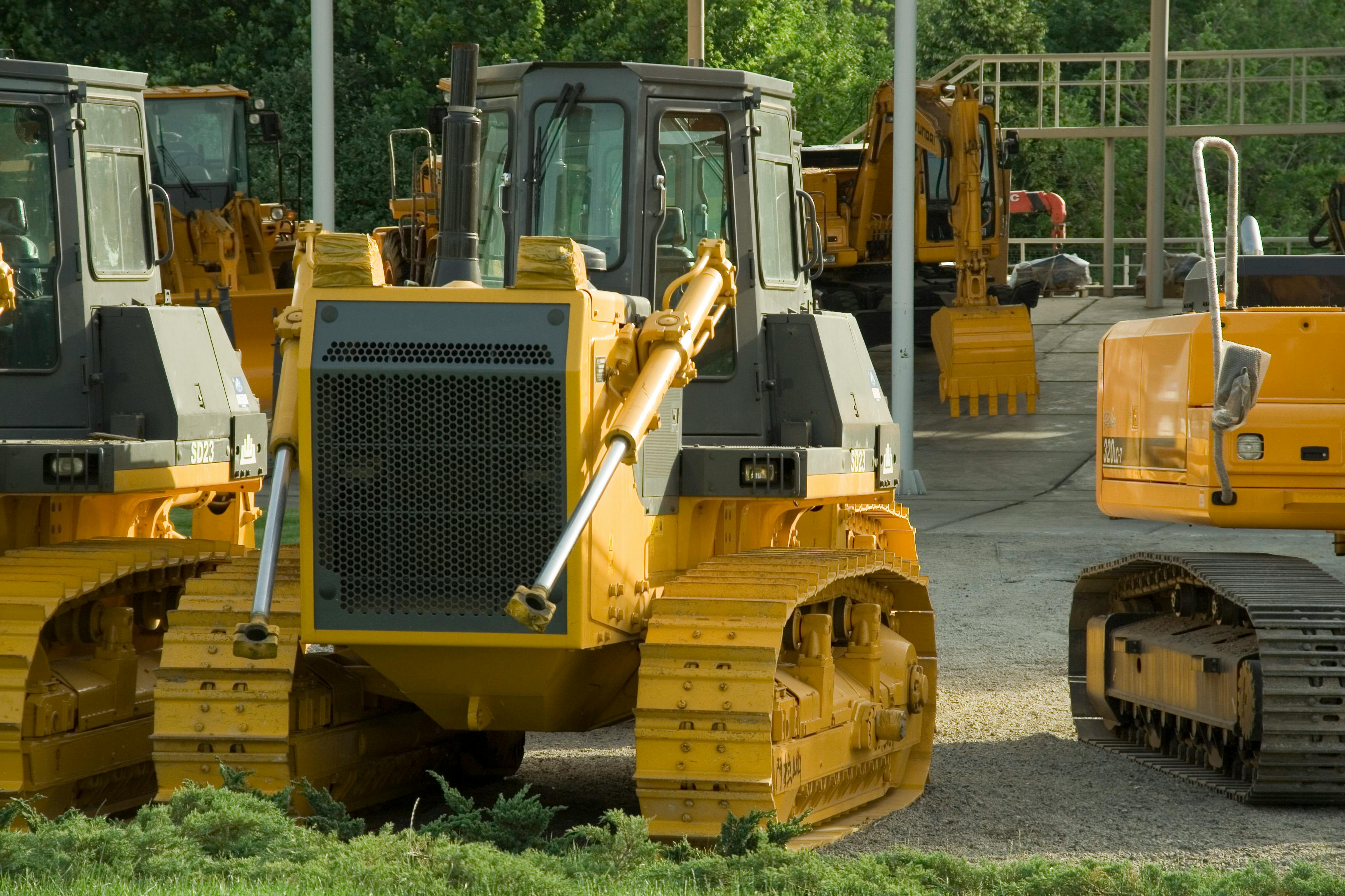 Farm and heavy equipment at MN